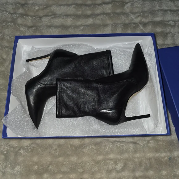 Stuart Weitzman Black Pointed Toe Leather Stiletto Sock Boots - Picture 3 of 10